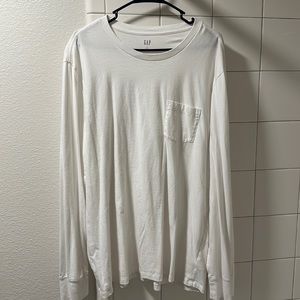 Long Sleeve White Gap Pocket T-Shirt (Like New)